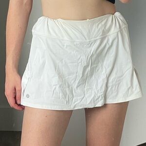 Lululemon Athletica White Skorts with Flowy Design